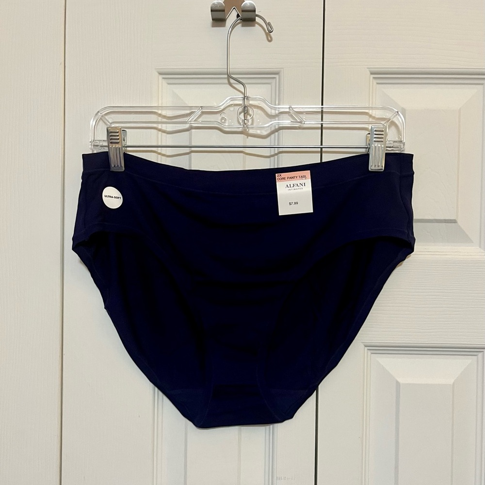 NWT (9) pairs of 2x undies